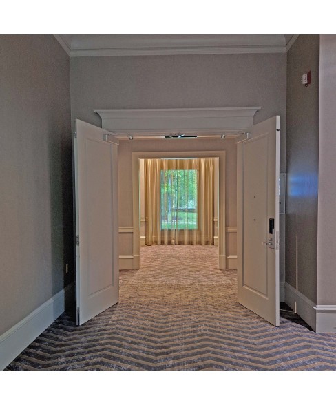 Room 6 Luxury Suite